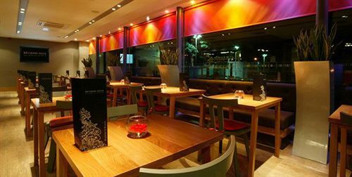 Brisbane House 3* Ларгс