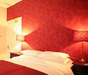 Brisbane House Hotel 3*